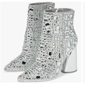 Steve Madden
Vayle Rhinestone Embellished Pointed Toe Booties